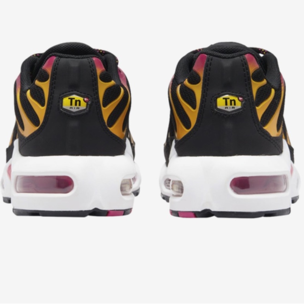 Nike Air Max Plus Running Shoes - Picture 6 of 9
